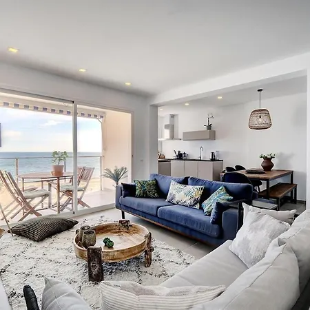 Boulevard Renovated Iberia Apartment Estepona